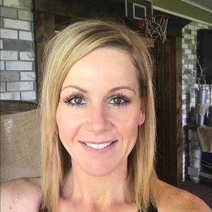 Meet your Posher, Leslie